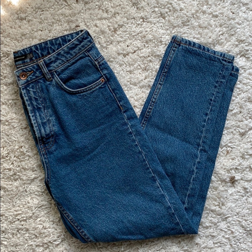 like new Zara tapered mom jeans medium wash 2